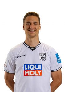 14 Dennis Dressel