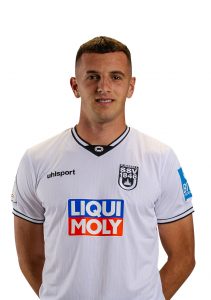 22 Aleksandar Kahvić