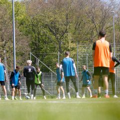 Öffentlicher Trainingsauftakt am Dienstag