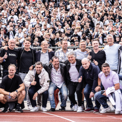 Bundesliga-Team zum Jubiläum im Donaustadion