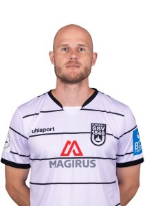 25 Marcel Seegert