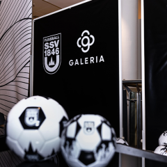 Galeria Ulm und SSV Ulm 1846 Fussball erfüllen Weihnachtswünsche