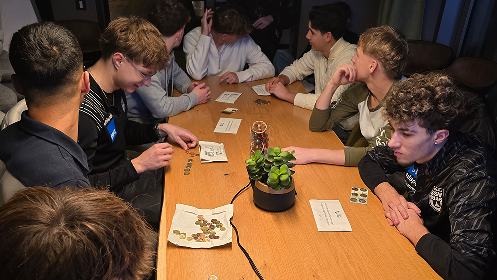 Gemeinsam wachsen: U19 setzt Werte im Workshop und auf der Straße um