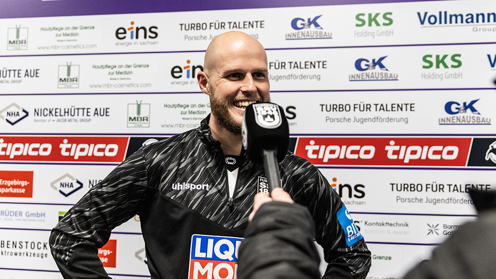 „Kompliment an die ganze Mannschaft, wir haben super verteidigt, zu null gespielt und drei Tore gemacht“